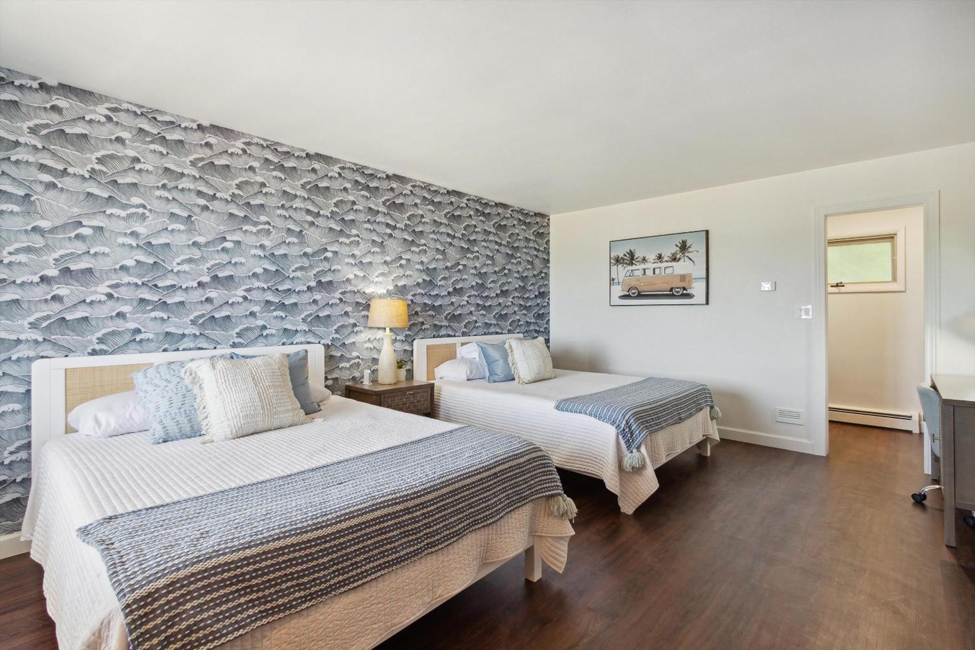 페토스키 Self Check-In Lake Views Workspace 2 Queen Beds 빌라 외부 사진